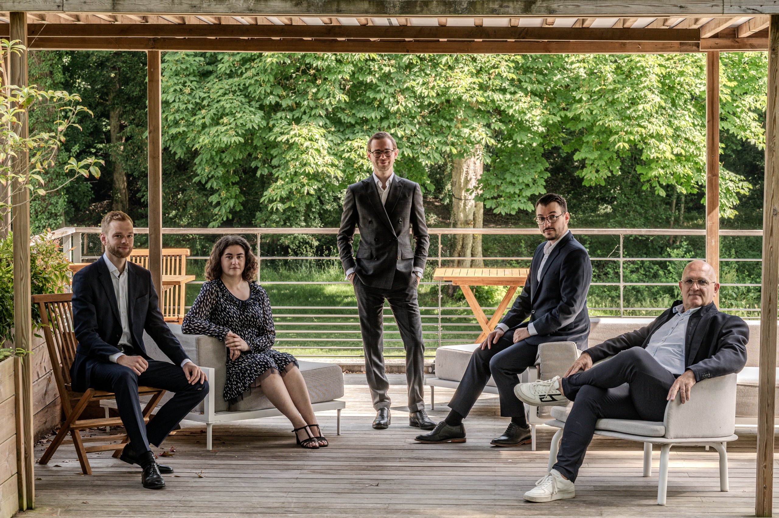 L'équipe Fidare Gestion sur la terrasse du cabinet